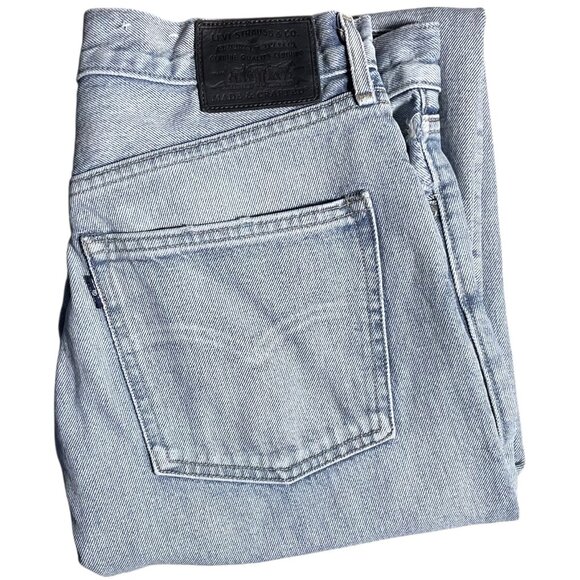 LEVI’S MADE & CRAFTED Barrel Crop Jeans Light Wash High Rise Raw Hem Size 28 - Picture 16 of 16